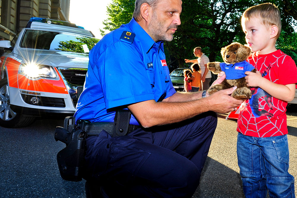 Bernie le policier en peluche en engagement » Blog de la Police